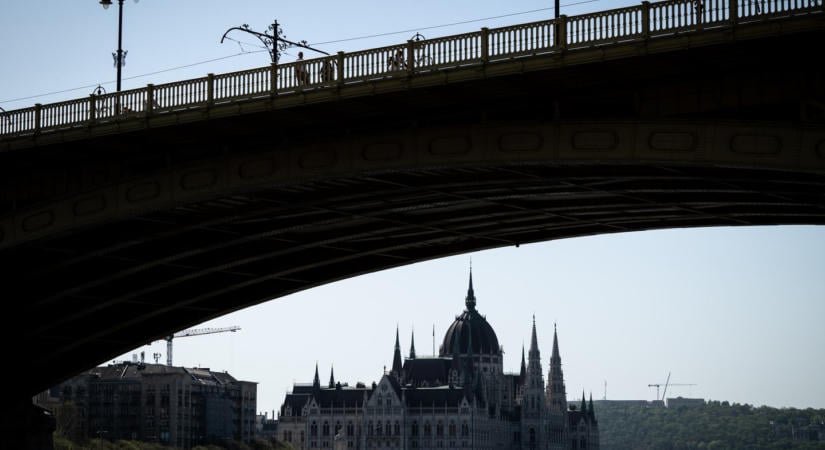 Mégis marad a mentelmi jog? A Bizottság elnöke szerint nem biztos, hogy jó ötlet eltörölni