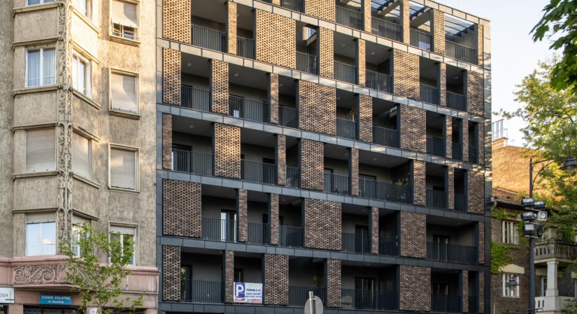 Kortárs lakóház a Horváth Mihály téren – Marone House