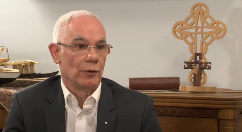 Levetette a tiszás képviselő Balog Zoltán nevét egy református emlékműről