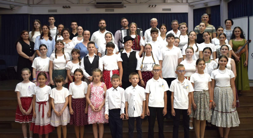 Népzenei és néptánctáborok a „GENIUS” JA szervezésében