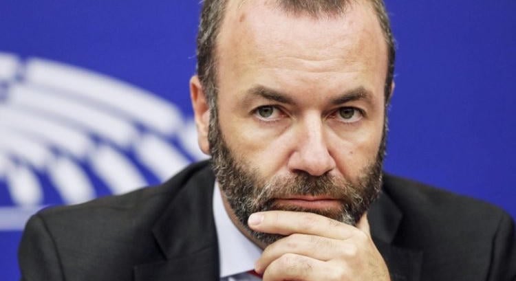 Európának migrációs visszaküldési központokat kell nyitnia Afrikában