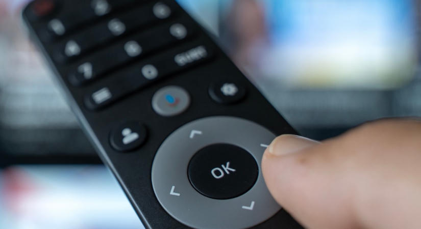 NEM ők lesznek a köztévében! Azonnal visszavonták a híradó főszerkesztőjének és ismert bemondójának a megbízatását