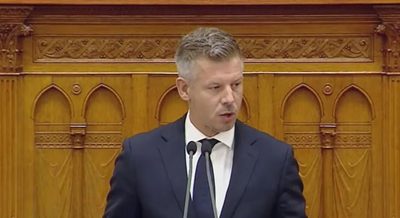 Magyar Péter Gyurcsány Ferencre emlékezve kezdte napirend előtti felszólalását