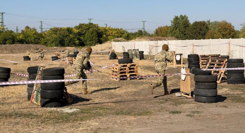 Lövészet, paintball és egy titokzatos óvóhely – így született egy különleges hely Újszászon – videóval