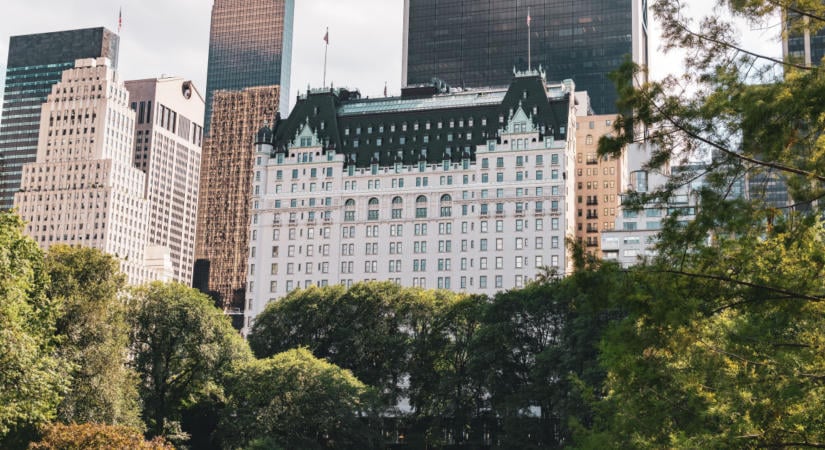 Felújítás miatt négy évre bezár New York ikonikus szállodája