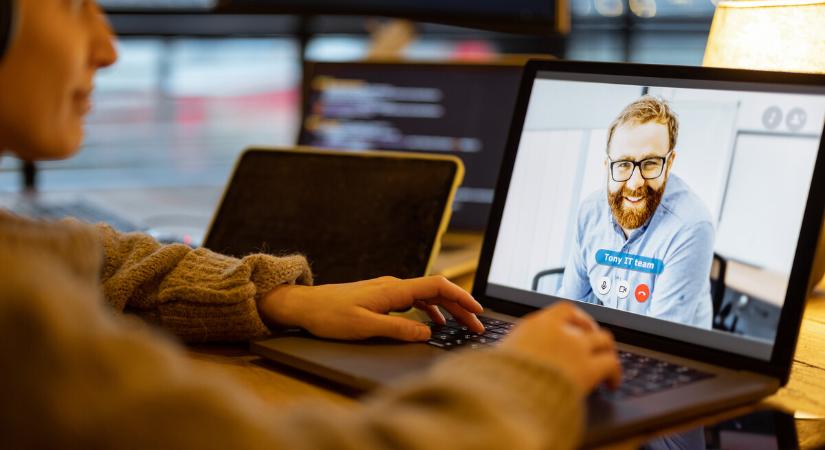 A Microsoft hétfőtől megszünteti a Skype-ot