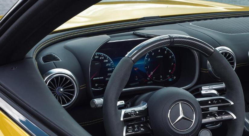 Nincs jó hangulat a német Mercedes-Benz autógyártónál