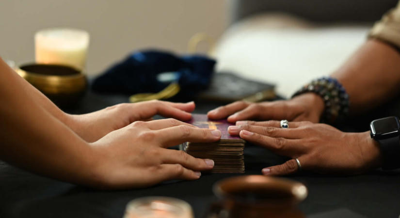 Heti Tarot jóslás 2026. augusztus 10-16: ezen a héten tükröt tartanak elénk…