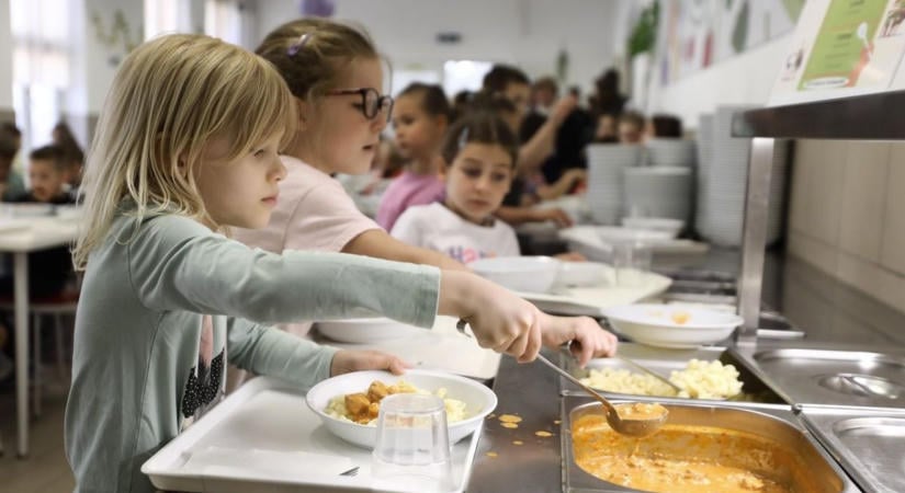 Veszélybe került a győri iskolások étkezése - rendkívüli közgyűlés oldhatja meg a helyzetet
