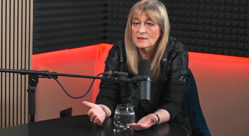 Leváltották Schmidt Máriát