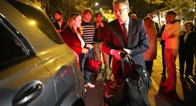 Őrizetbe vették az Orbán-kormány egykori miniszterét (VIDEÓ)