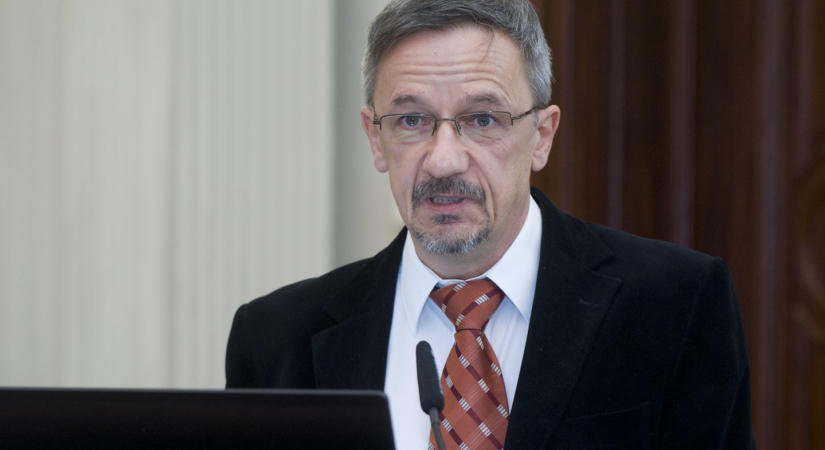 Kinyílnak az ügynökakták: neves történész vezeti a bizottságot, amely a titkos iratok felülvizsgálatát segíti