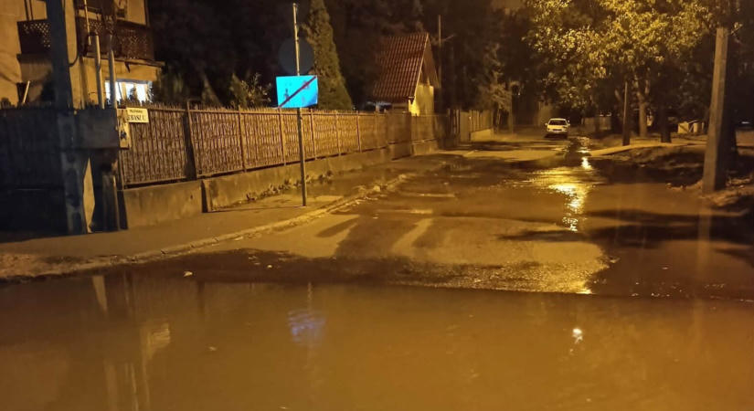 A Tavasz utcában csőtörés volt, nem lesz víz reggelig