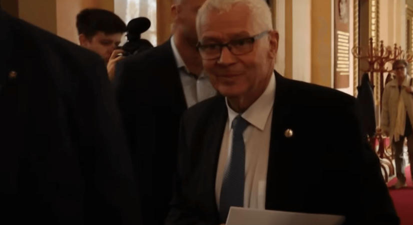Hét ingatlan és félmillió euró számlapénz is szerepel Polt Péter legújabb vagyonnyilatkozatában