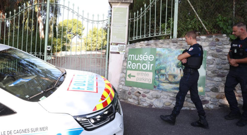 Elloptak négy Renoir-képet egy francia múzeumból