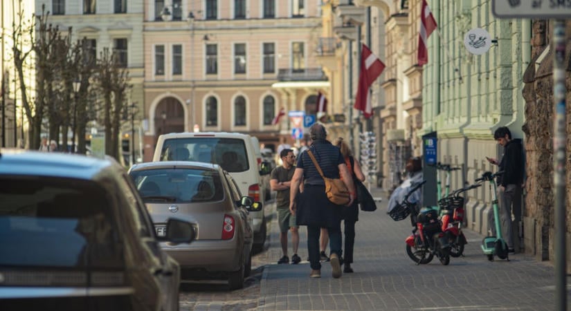 NATO-tagországon a világ szeme: Moszkva néhány száz kilométerről figyeli, mi történik ma – ez nem csak egy egyszerű voksolás