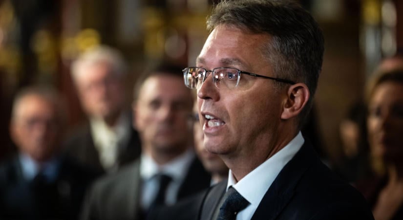 Hankó Balázs két hónap alatt kétszer annyi pénz kiosztásáról döntött, mint előtte egy éven át