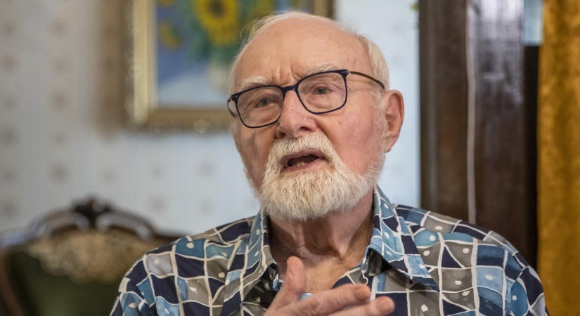 Hazaüldözték a nyaralójából a Família Kft. sztárját, Baranyi Lászlót: "Elviselhetetlen volt"