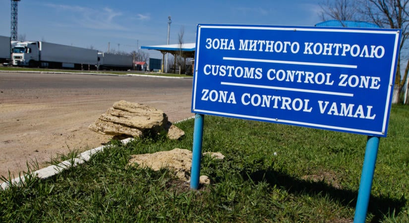 Orosz dróntámadás érte a moldovai határnál lévő ukrán átkelőt, ketten meghaltak