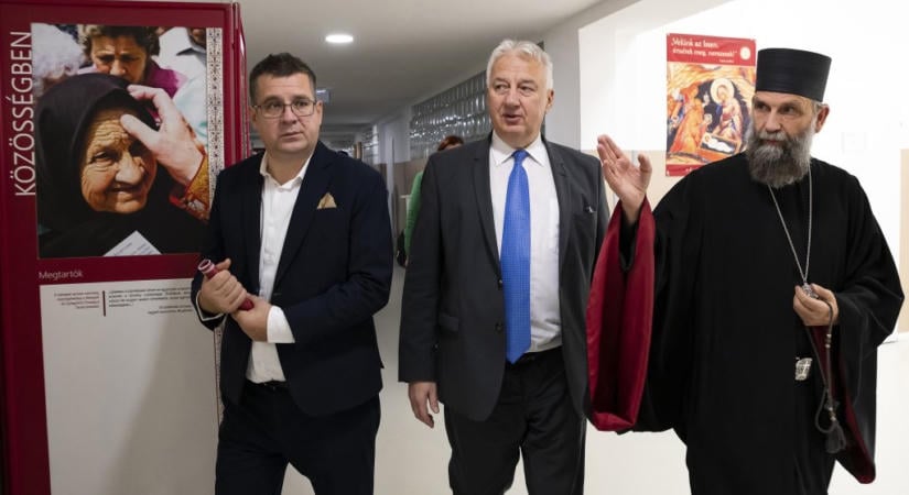 A pápa gazdasági útmutatásinak megvalósítását várta tőle Semjén, simlis balhék sorjáztak helyette – pályakép a milliárdos korrupcióval gyanúsított Seszták Miklósról