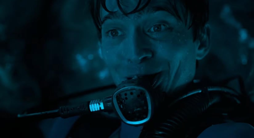 A Bálnahullás szinkronos előzetesében A Kaptár szerencsétlen sztárja megint egy horrorisztikus szituációban találja magát