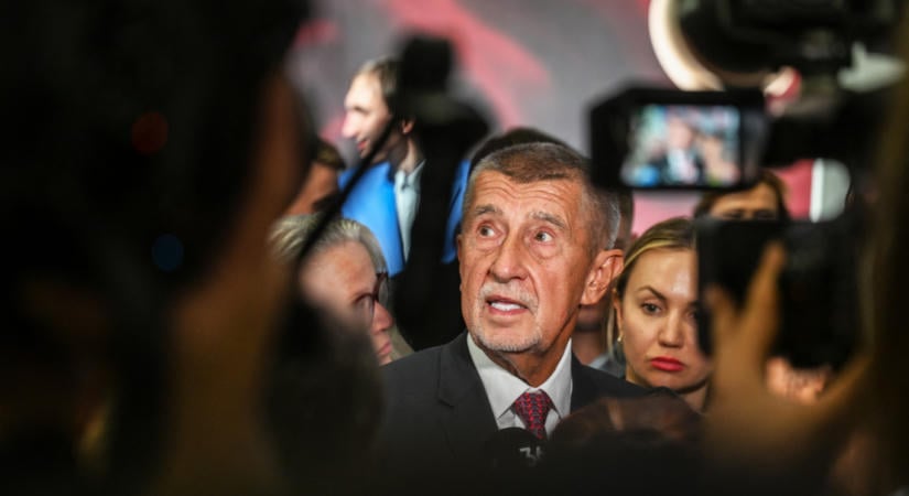 Babiš sokkolónak nevezte Trump és Putyin megállapodását az orosz olajtermékekről
