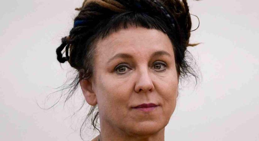 GÖRBERSDORF SÖTÉT ÁRNYAI Olga Tokarczuk: Empuszion / Vince Kiadó
