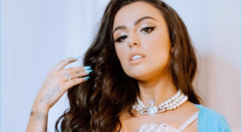 Véget ért Cher Lloyd házassága?