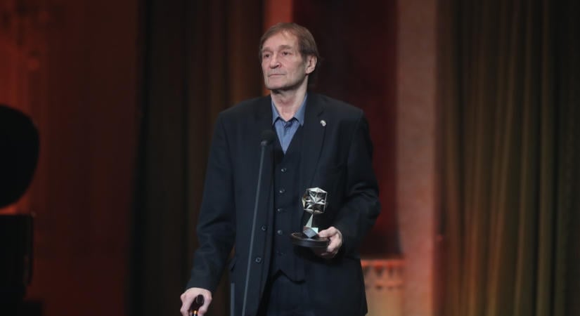 Cserhalmi György szerint Vidnyánszky Attilának maradnia kell a Nemzeti Színház élén – Nagy Ervinnek is beszólt a színész
