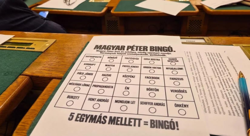 Magyar Péter-bingóval készült a Fidesz a Parlamentben