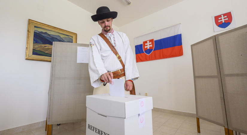 A kormány népszavazási ajándéka: mi nem bukunk, mást buktathatnak