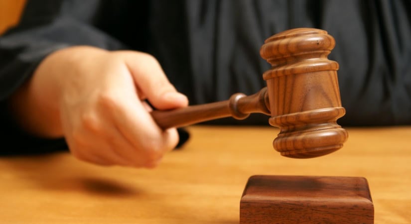 Életfogytiglant kaphat a somogyi rém! Volt felesége megölése után a rendőröket is felrobbantotta volna