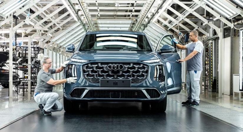 Több mint tíz évet vártunk rá – Megérkezett az új Audi Q7, ami győri szívvel hódít – fotók