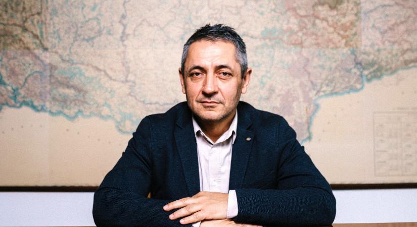 Ki tudunk lábalni a bajokból – Pótápi Árpád János a Mandinernek