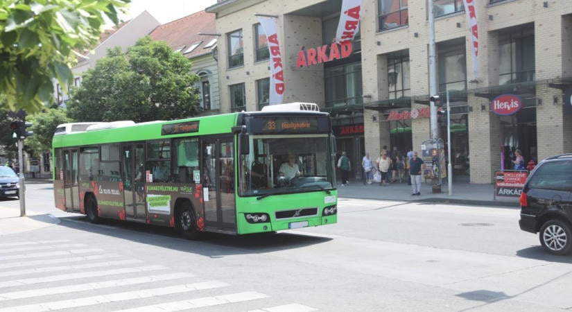Papíron lyuk, a kasszában tízmilliók: így spórol Pécs az unió ügyes szabályával