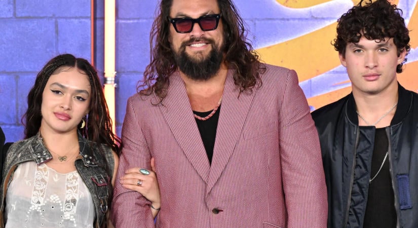 Mennyire helyes! Jason Momoa 17 éves fia örökölte apja sármját – kár, hogy ilyen ritkán látni