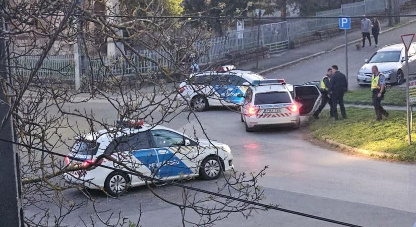 Újra kitört a balhé Pécsen: megütötték a bolti eladót, rendőrök özönlötték el a környéket