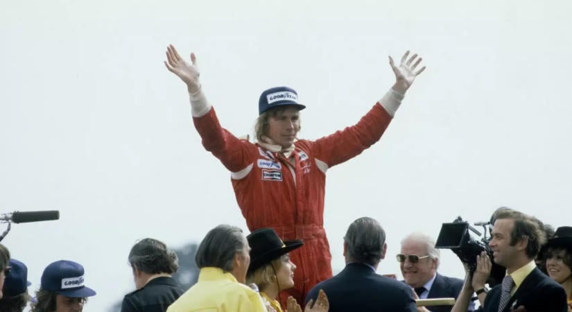 50 éve történt az F1 legdrámaibb szezonzárója: Lauda az életet választotta, Hunt bajnok lett!