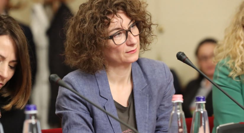 Gyurkó Szilvia vezeti a kórházban rekedt gyerekek helyzetét kezelő testületet