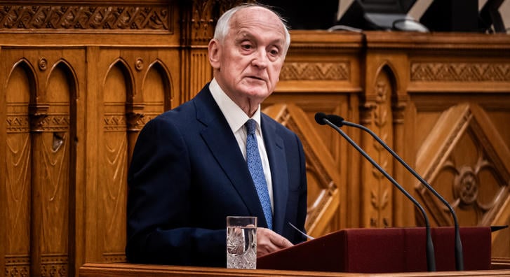 Baka András két témában kért szót a parlamentben