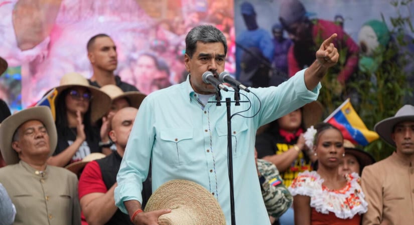 Politikai ellenfelek megkínzásával vádolják a volt venezuelai elnököt