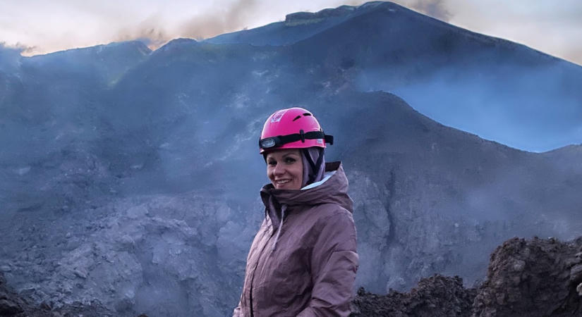 Vulkáni hamuban aludt Renáta - az Etna oldalában töltötte az éjszakát a magyar hegymászó