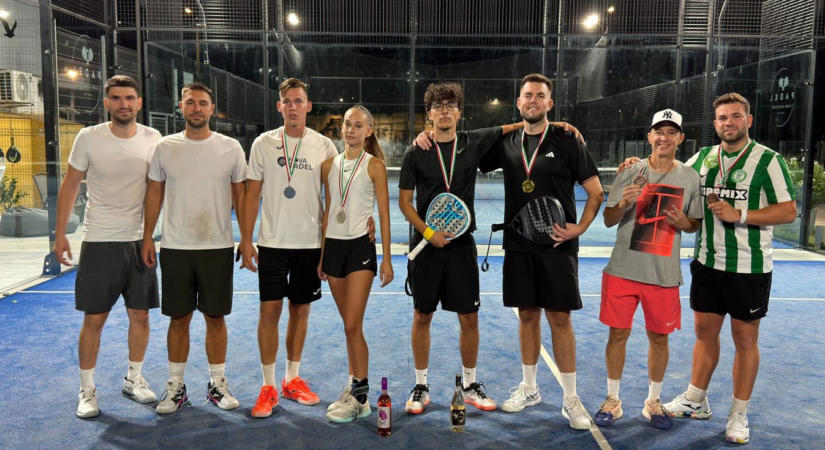 Focivébés fogadásból indult, óriási jótékonysági akcióban csúcsosodott ki a szekszárdi padel verseny