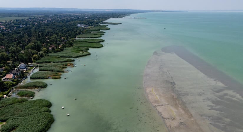 Rettenetes rekordot dönthet a Balaton nemsoká – képek