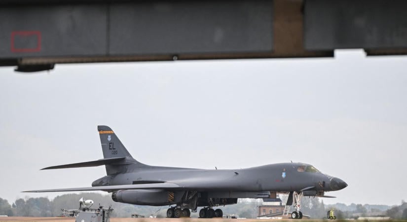 Terrorveszély gyanúja miatt Amerika kivonta a nehézbombázóit a Fairford légitámaszpontról