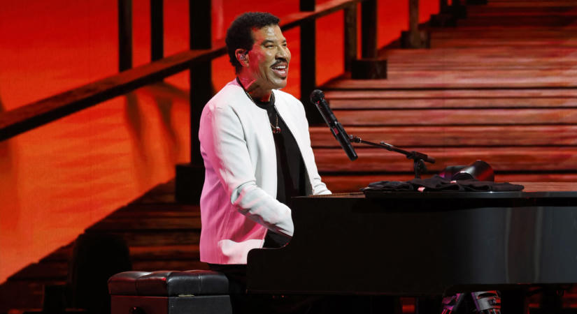 Kórházba került Lionel Richie
