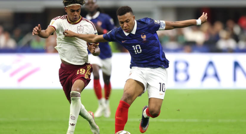Egyre nagyobb a kampány az Aranylabda körül: Mbappé és Yamal egymást próbálja túllicitálni