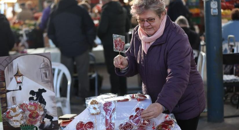 Különleges mézeskalácsra is bukkantunk a kaposvári piacon
