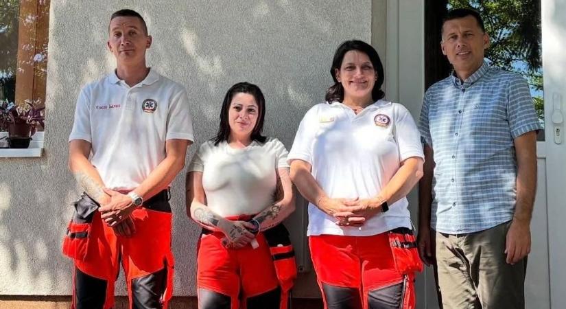 Élhető környezetben az életmentők - élvezik a korszerű mentőállomást a kisbéri bajtársak