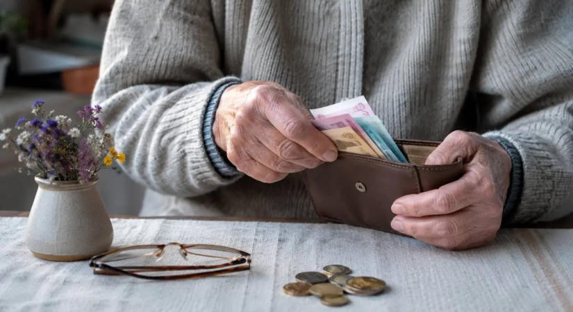 Havi 1038 hrivnya pótlékot kaphatnak egyes 80 év feletti nyugdíjasok Ukrajnában
